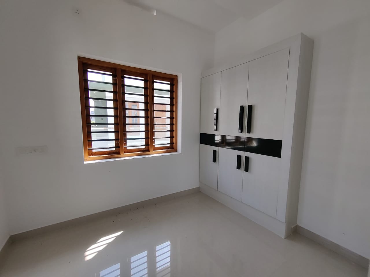 4BHK Brandnew House 2000sqft