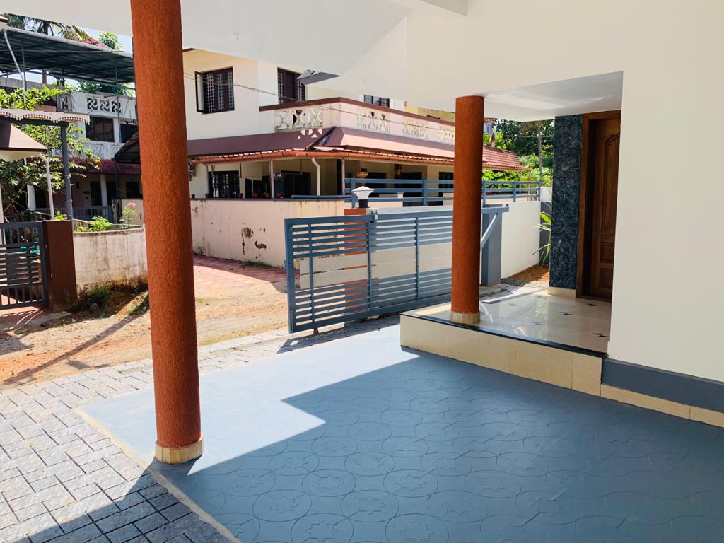 3BHK Brandnew Posh Villa2300sqft in Thengode, Kakkanad