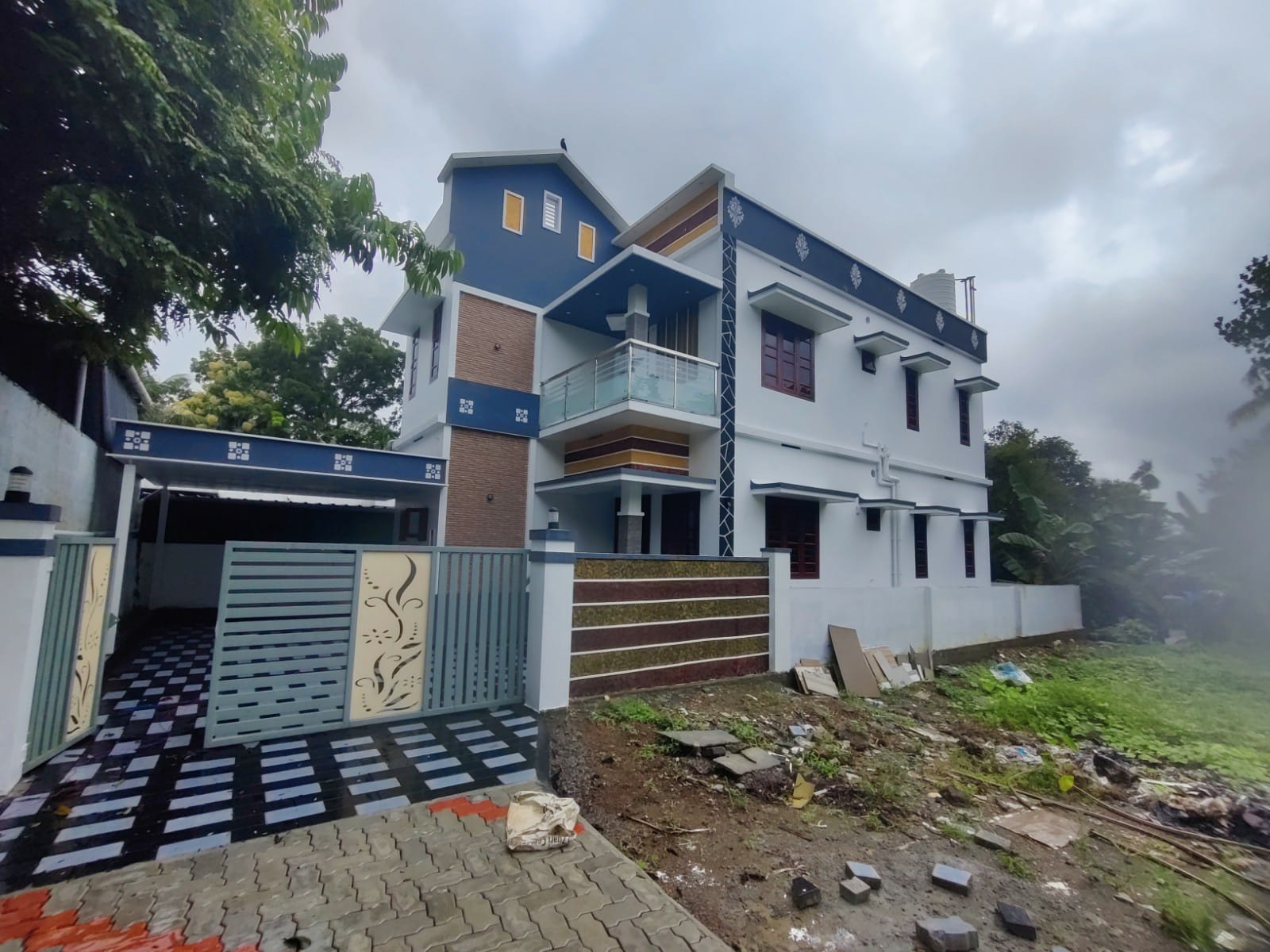 5cent of Residential Land with 800sqft house in Kakkanad