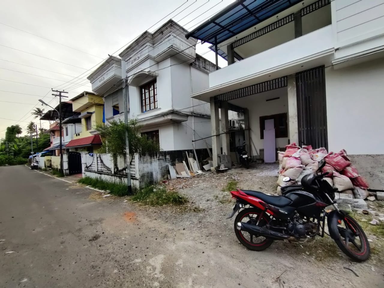 3.5 cent of Residential/Commercial Plot in Kadavanthra