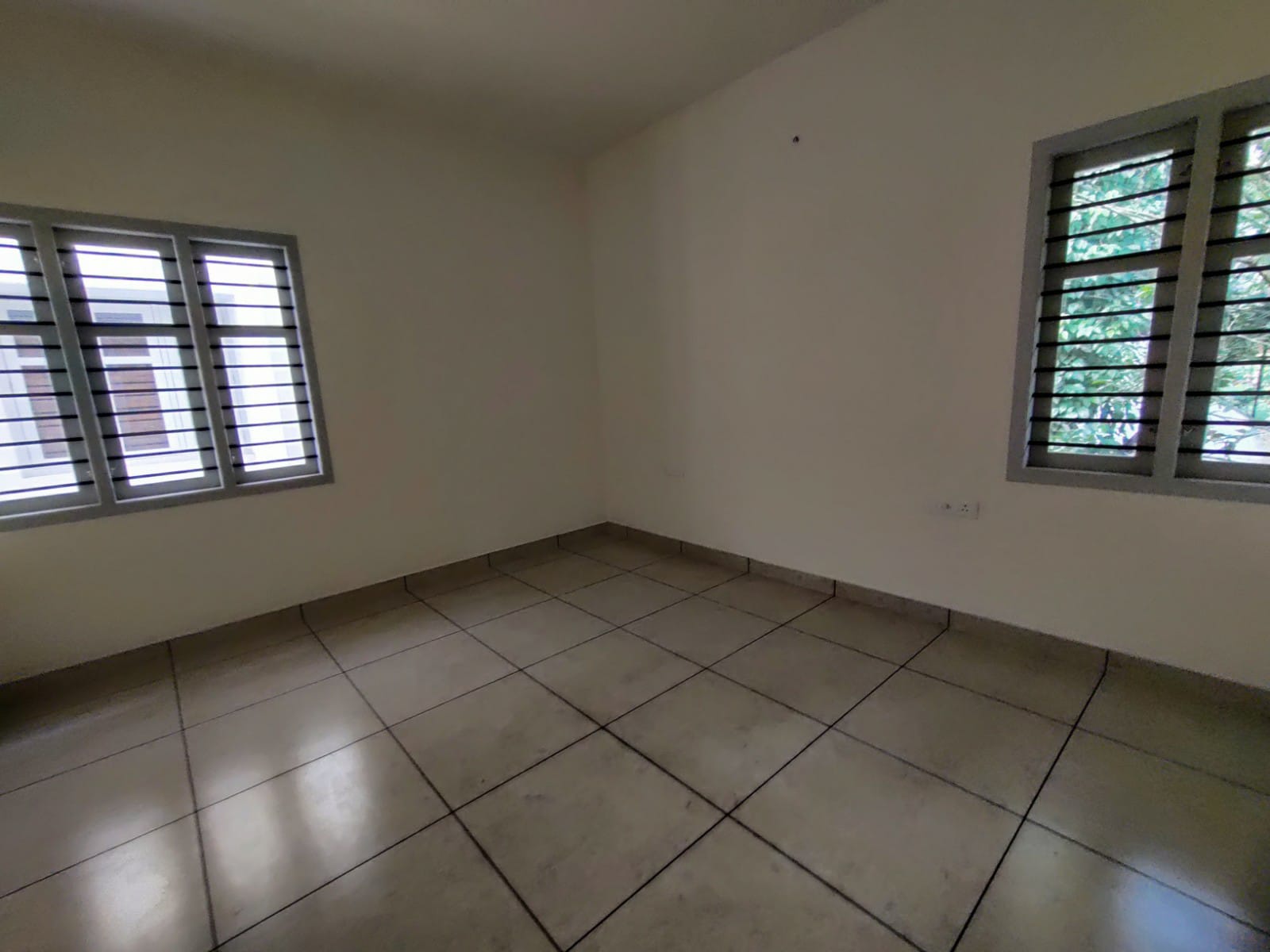 3BHK Semifurnished House 1150sqft in Edappily