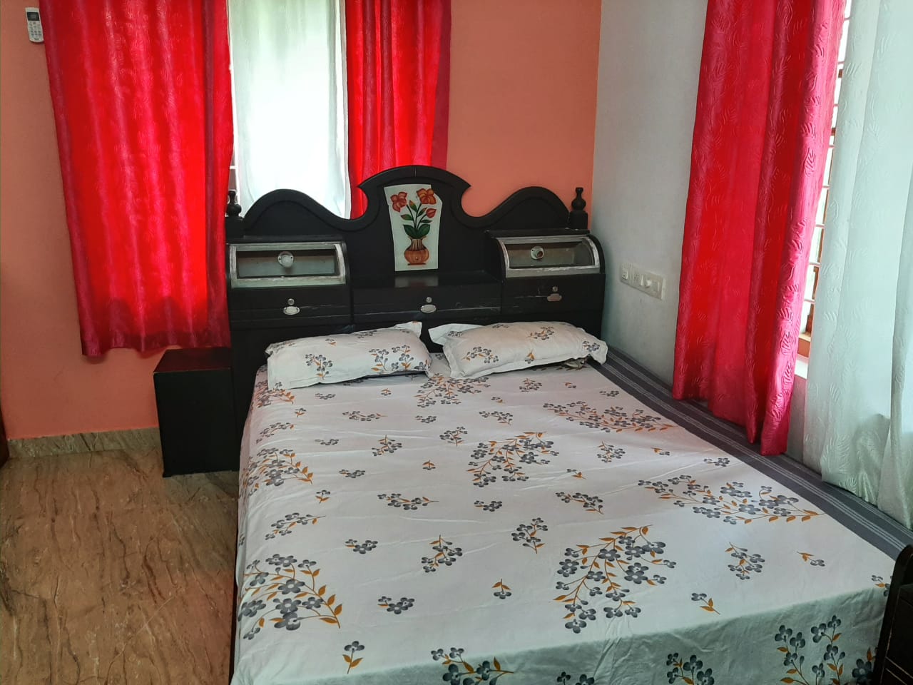 4BHK Semifurnished House1850sqft in Kakkanad