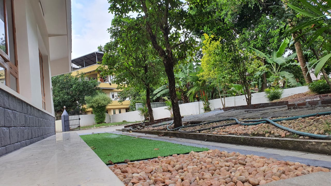 4BHK Semifurnished Posh House with 21cent3400sqft - for sale in Paravoorkavala Aliva, Kochi ( Ernakulam ), Kerala