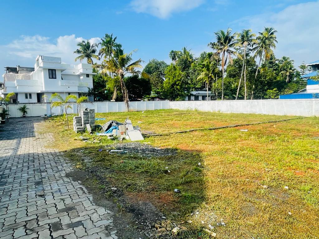 3BHK Semifurnished House1950sqft in Koonammav, Varapuzha