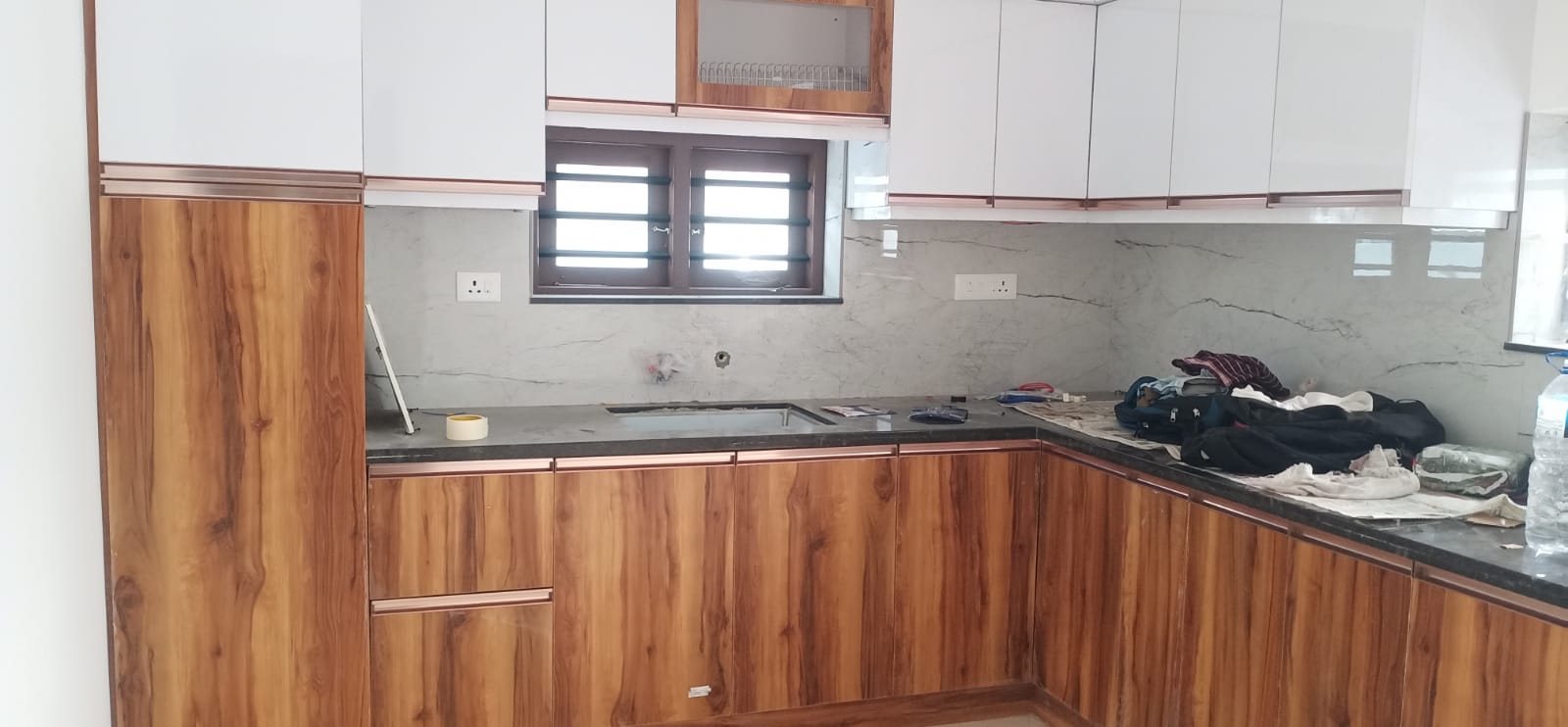 3BHK Semifurnished flat very near to Vytilla Hub, 1250sqft