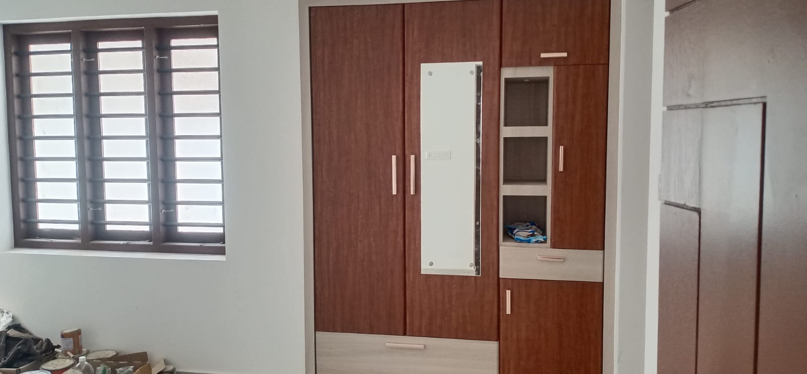 3BHK Semifurnished flat very near to Vytilla Hub, 1250sqft