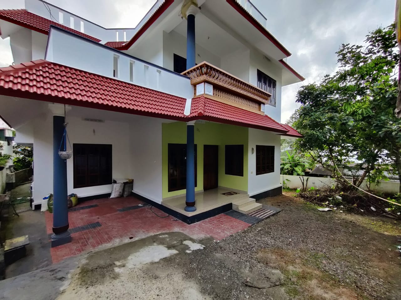 2BHK Fully Furnished House in Edappily