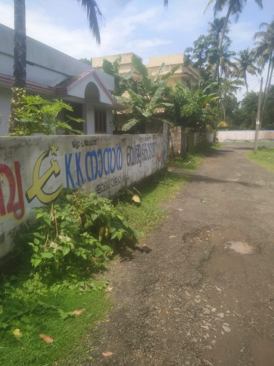 930sqft, 2BHK + Study  Semifurnished Flat in near Infopark, Kakkanad
