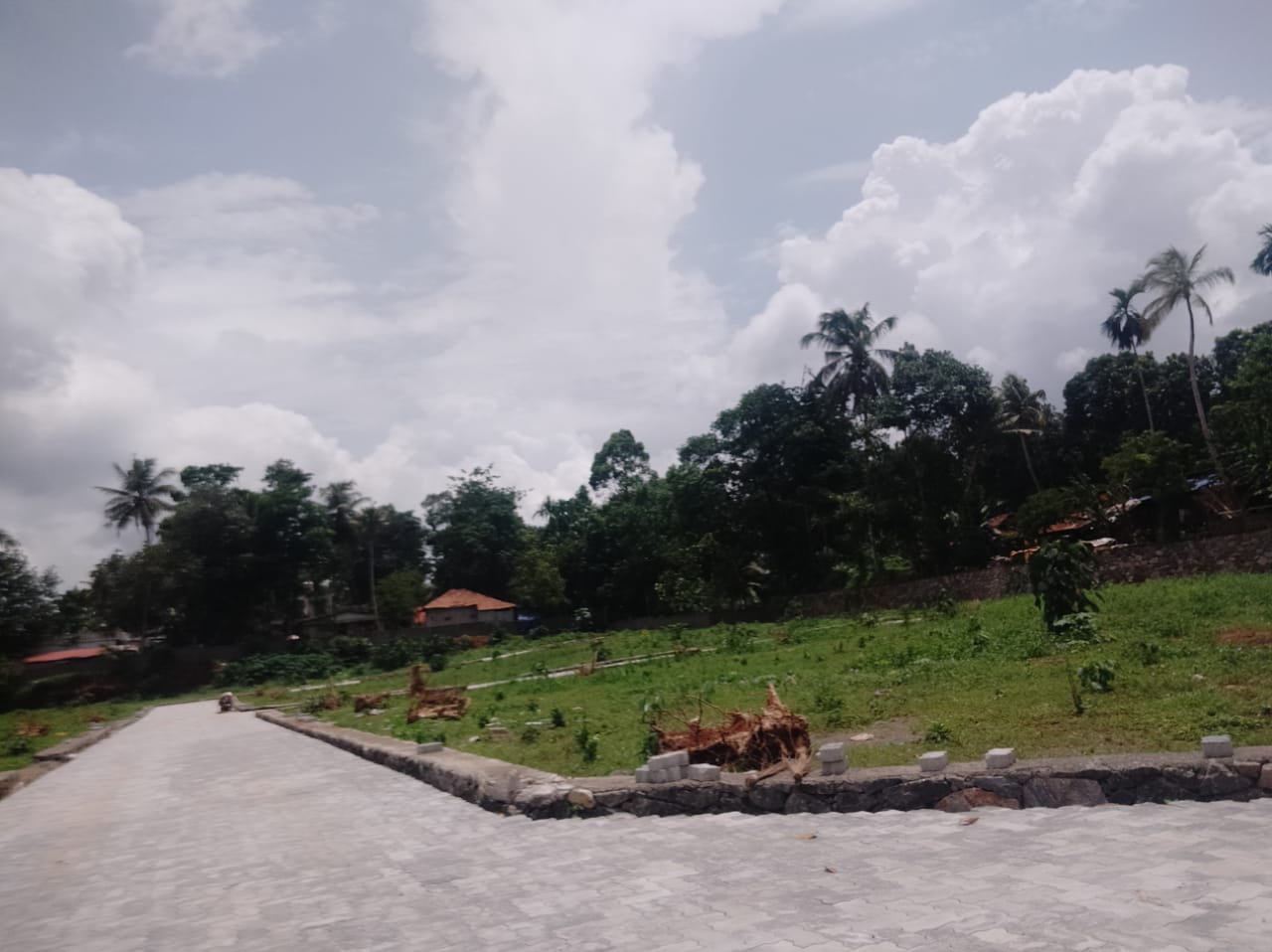 4BHK Semifurnished House1750sqft in Tripunithra