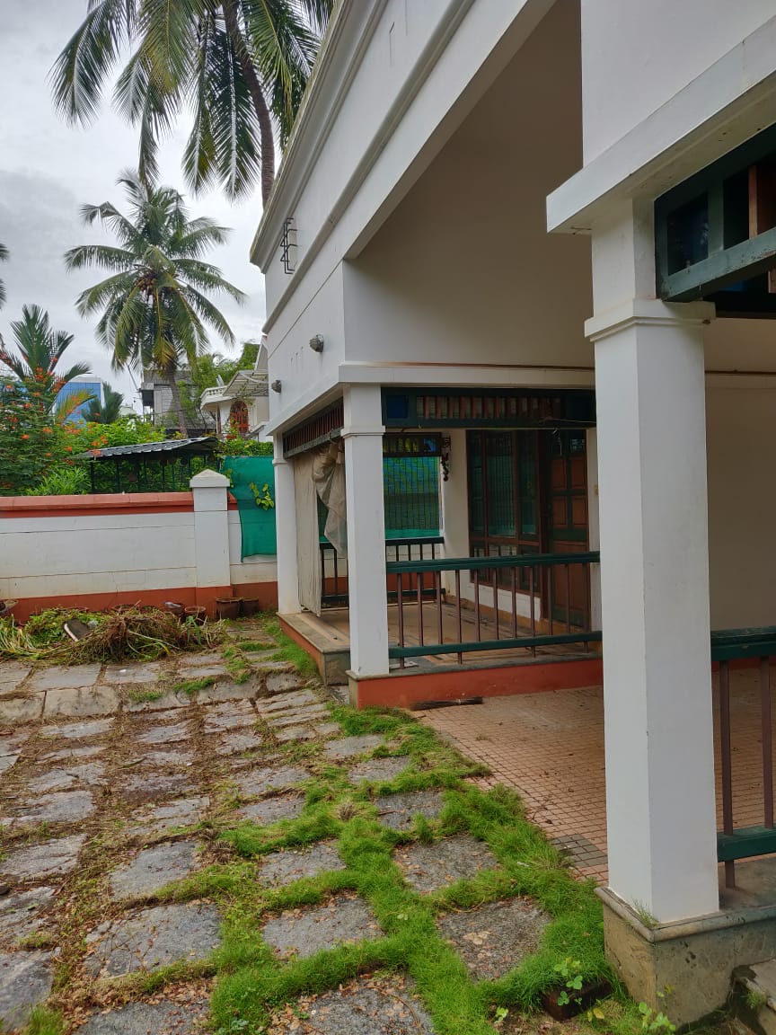 4BHK Semifurnished House2600sqft - for sale in Calicut, Calicut, Kerala