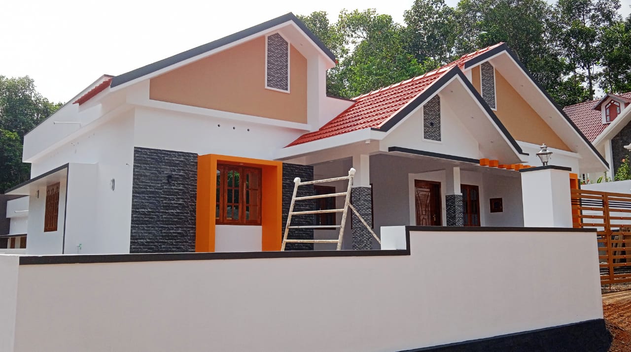3 BHK Semifurnished 1800sqft