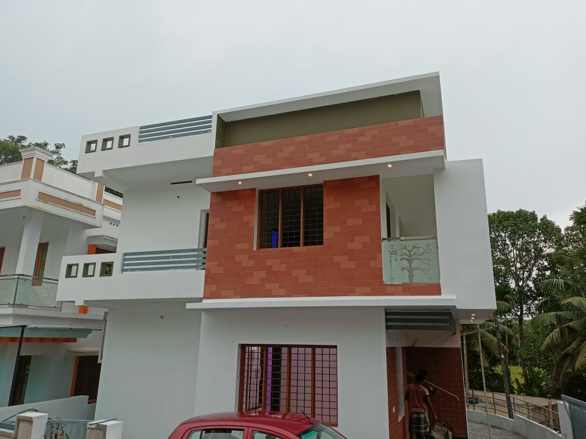 3BHK Brandnew House with 5 Cent Land 1700sqft - for sale in Eruvely, Kochi ( Ernakulam ), Kerala