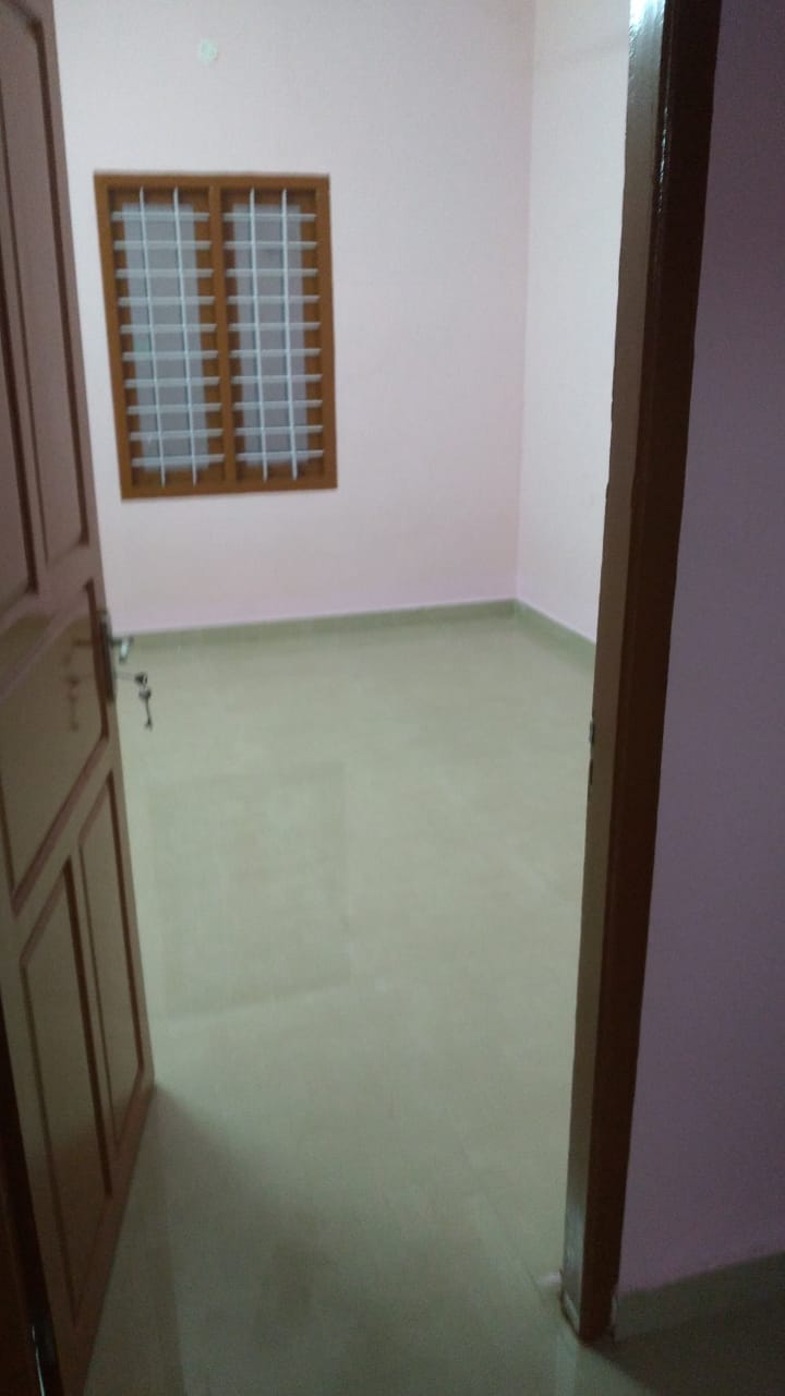 4BHK Semifurnished House1800sqft in Kizhakkambalam