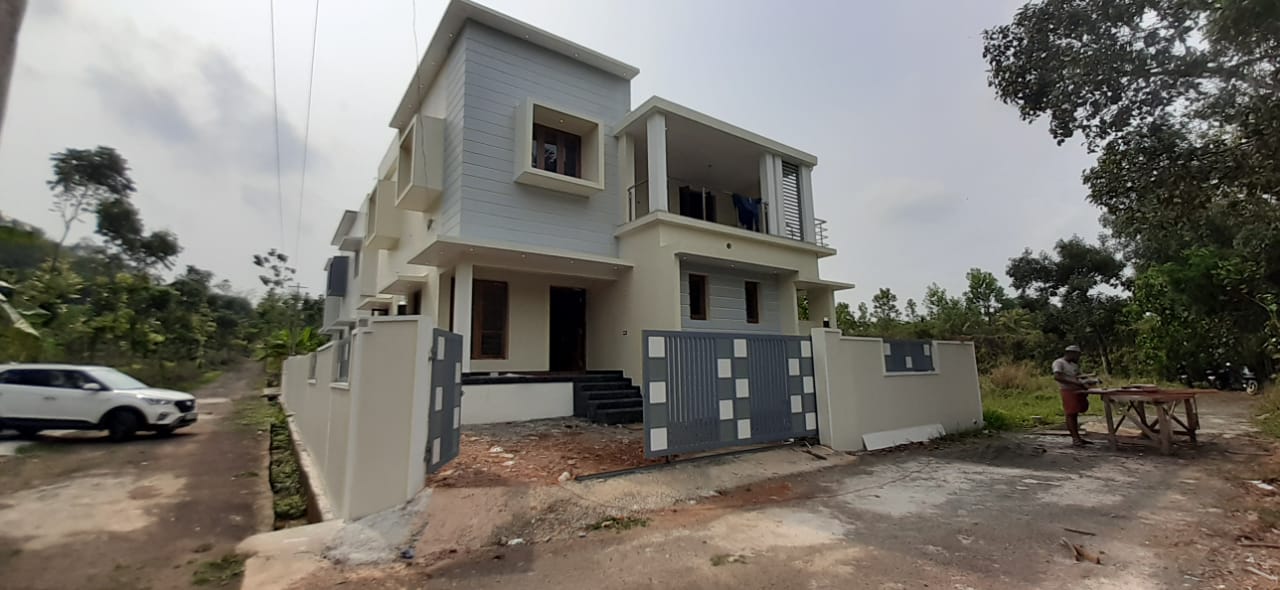 2800qft, 4BHK British Colonial type Posh House in 22cent near Ettumanoor, Kottayam