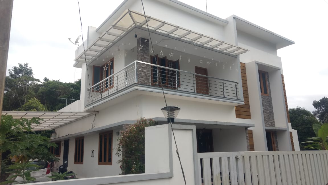 4 BHK Brandnew Villas/ Nettoor,  3300 sqft - for sale in Nettoor, Kochi ( Ernakulam ), Kerala