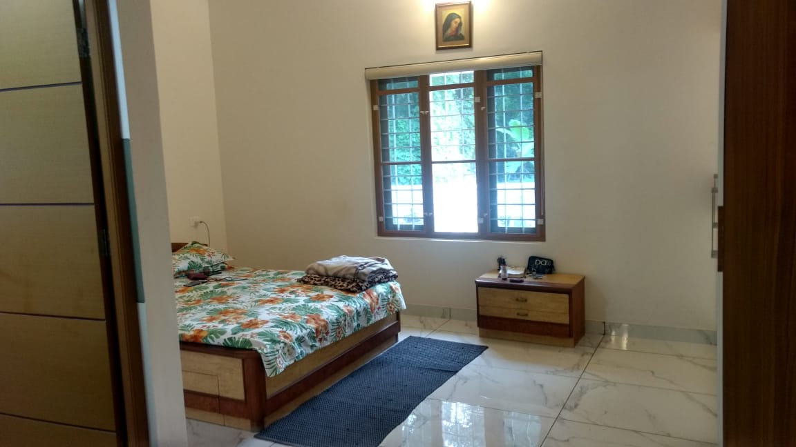 4 BHK Brandnew Villas/ Nettoor,  3300 sqft