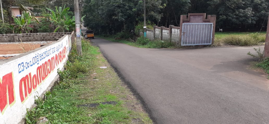 31000sqft Godown with 165cent in Puthencruz, Ernakulam - for sale in Puthencruz Ernakulam, Kochi ( Ernakulam ), Kerala