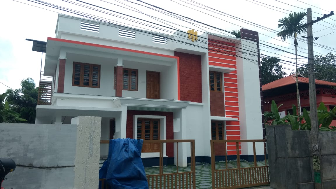 4BHK Brandew House 1900qft in Vembilly, Pallikkara
