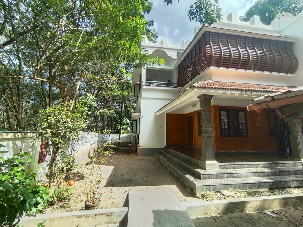 2BHK Fully Furnished Flat in Edapally, 1000sqft