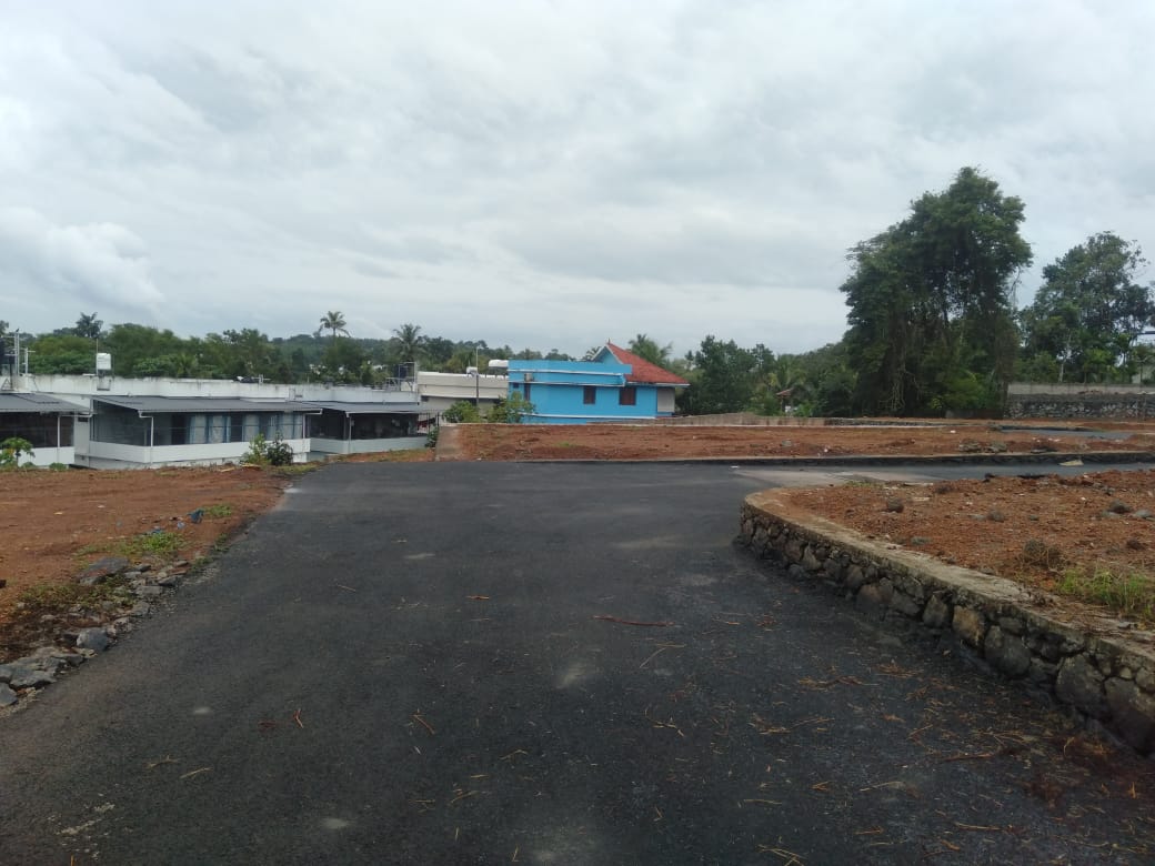 5Cents of House Plots in Eruvely, Chottanikkara