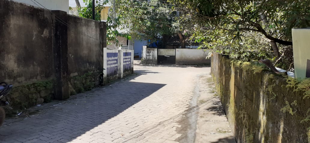 4BHK Semifurnished House 1500sqft