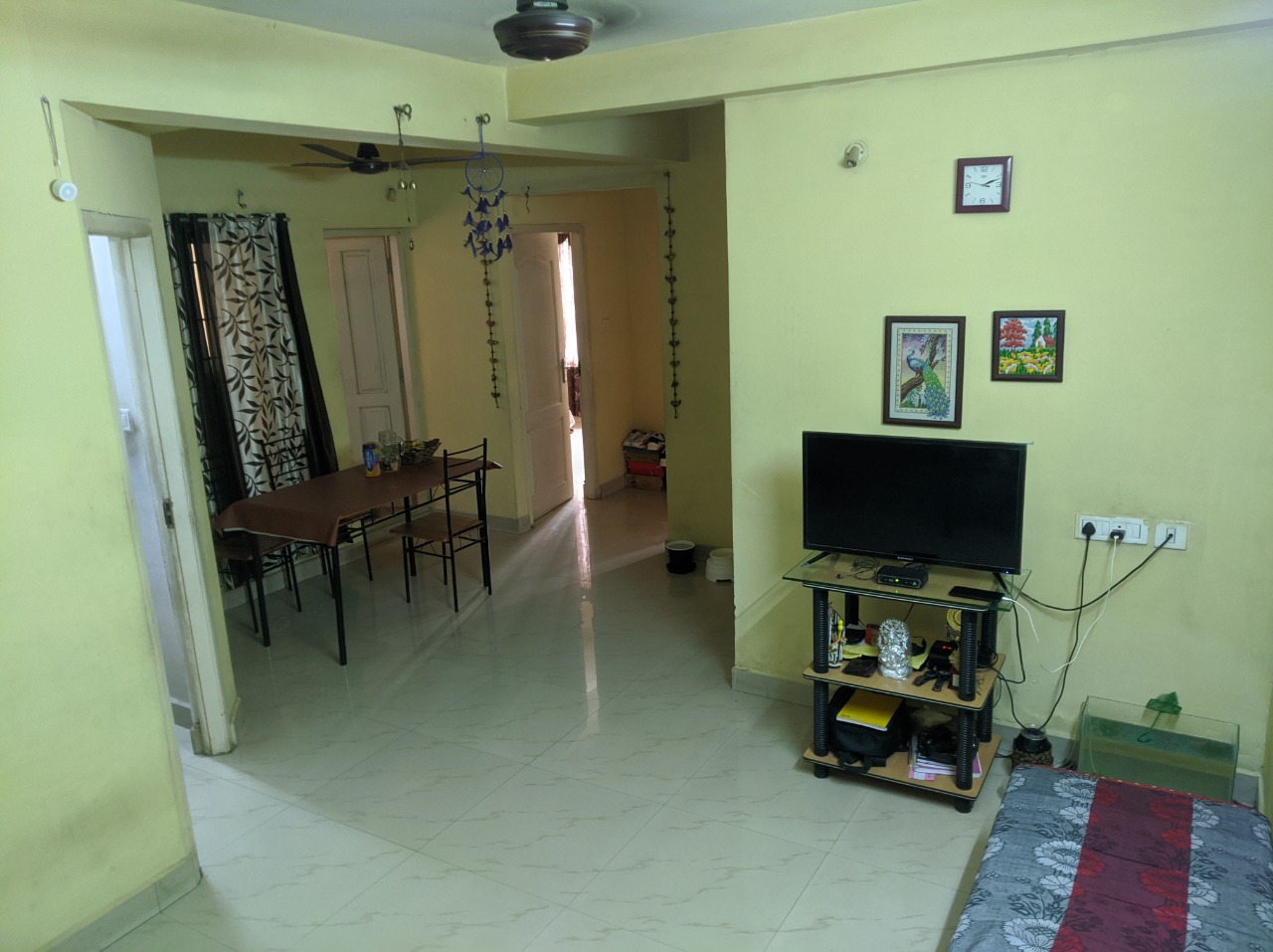 75cent of Land with old house in Valambur, Pattimattom - for sale in Valambur, Kochi ( Ernakulam ), Kerala