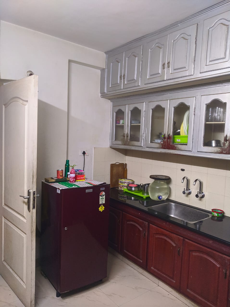 75cent of Land with old house in Valambur, Pattimattom