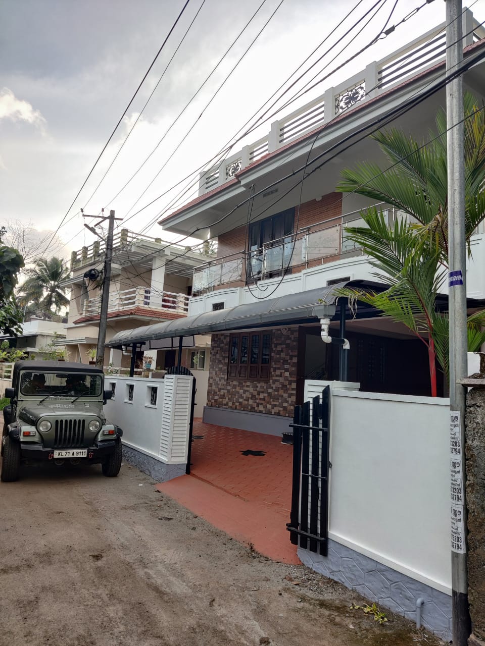 3HK Fully Furnished House with 4.50 Cent1950sqft - for sale in Unichira, Kochi ( Ernakulam ), Kerala