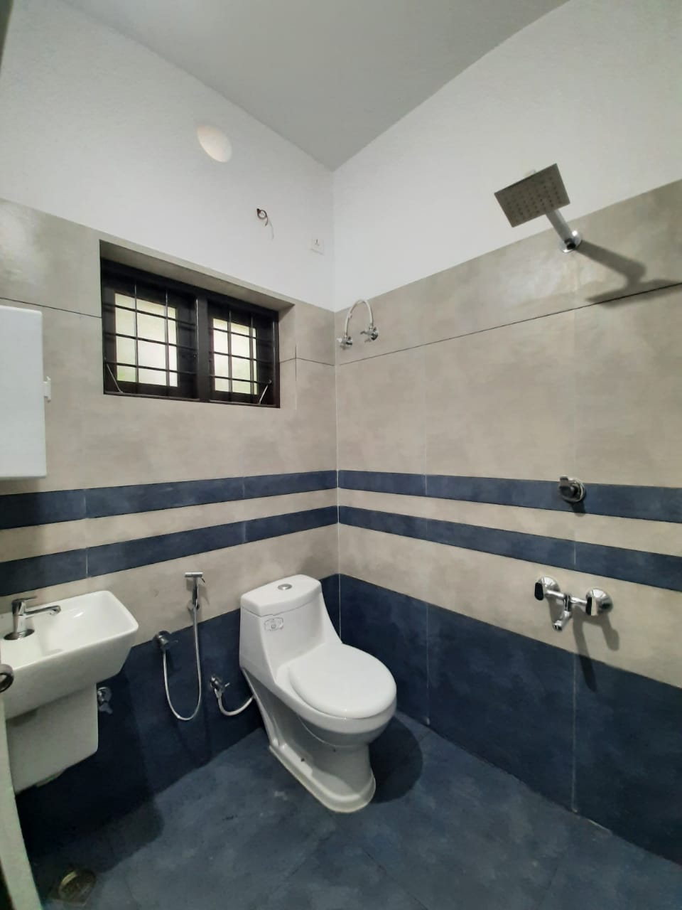 6BHK Semifurnished House 3300sqft