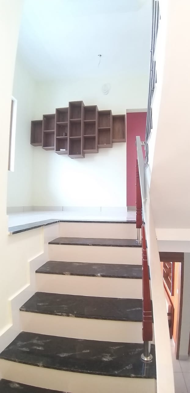 4BHK Fully Furnished Waterfront Villa3000sqft in Vyttila