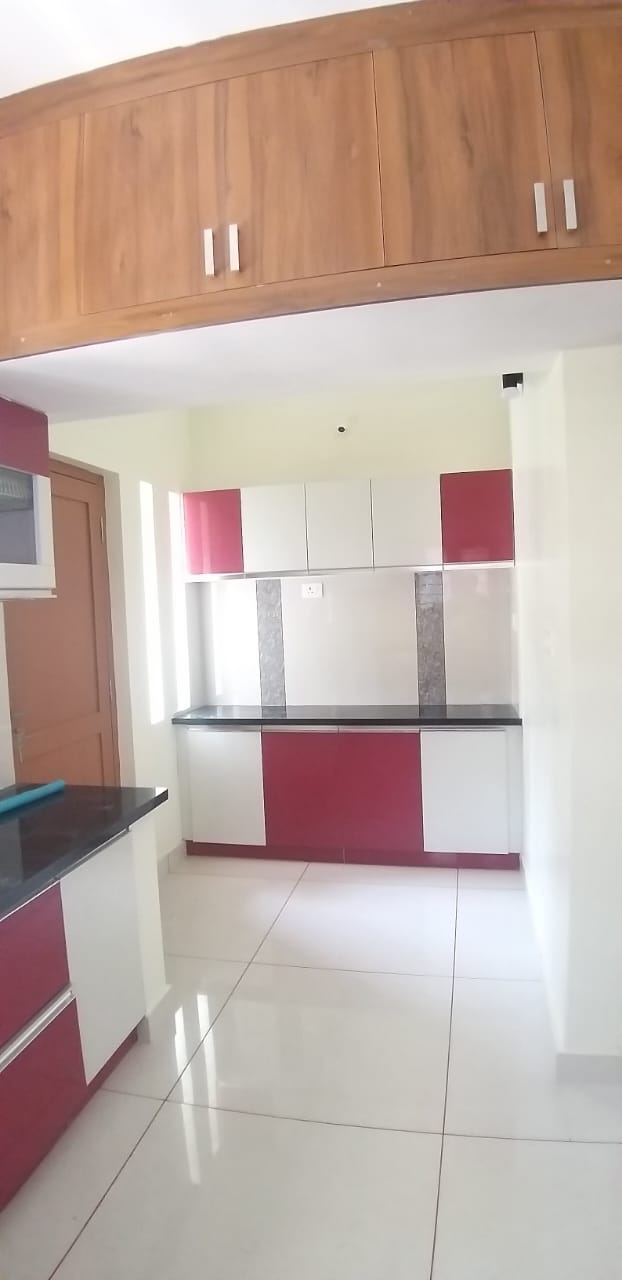 4BHK Fully Furnished Waterfront Villa3000sqft in Vyttila