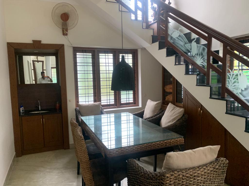 1650sqft, 3BHK Fully Furnished Flat in Kadavanthra