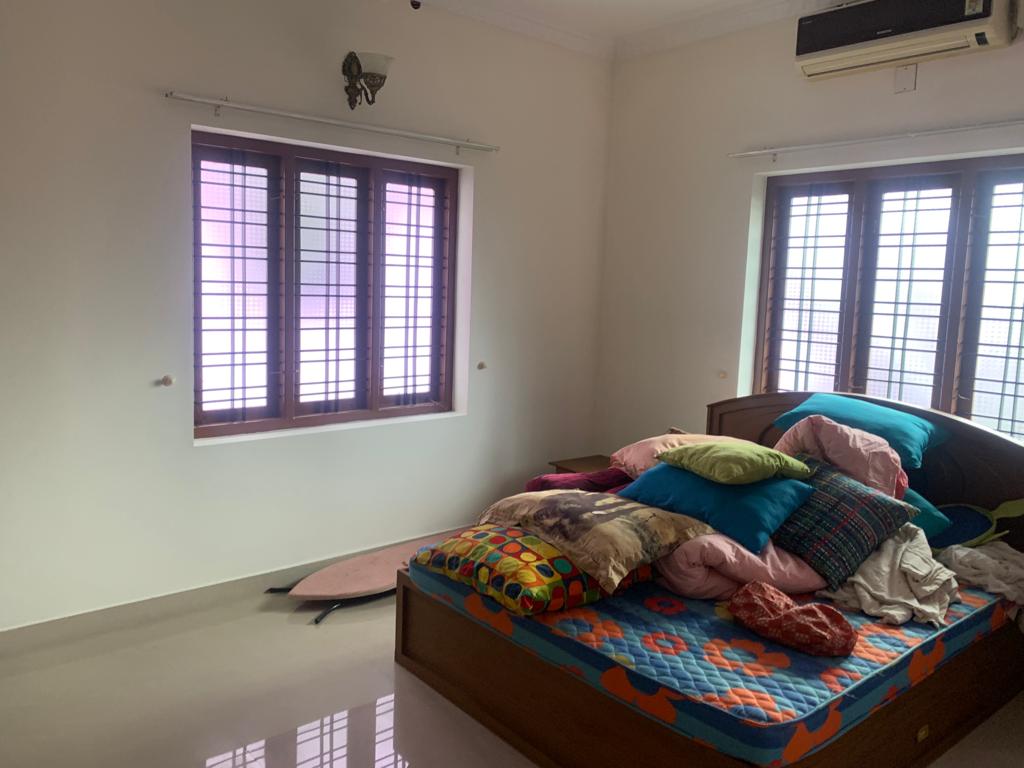 1650sqft, 3BHK Fully Furnished Flat in Kadavanthra
