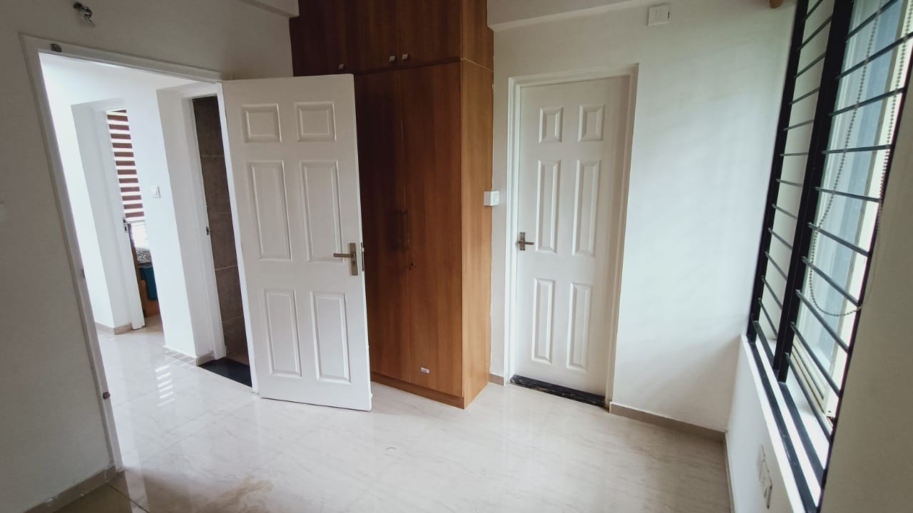 2BHK Semifurnished House 1400 sqft