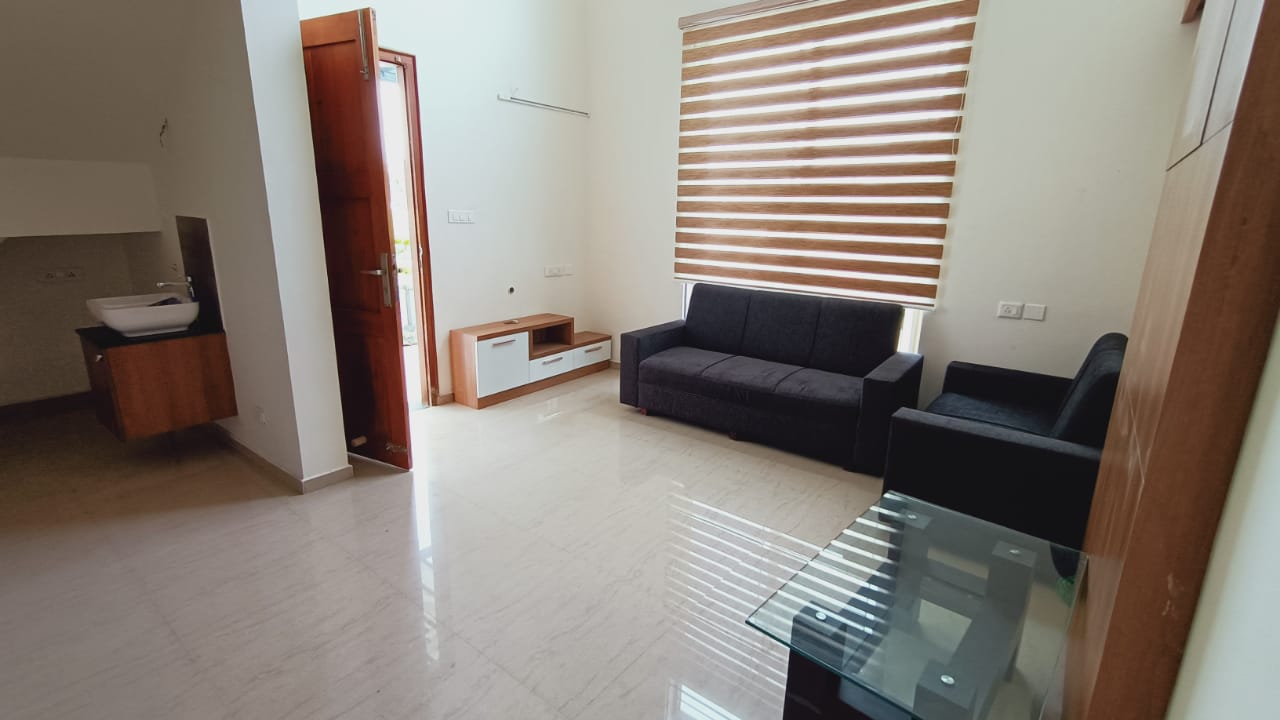 2BHK Semifurnished House 1400 sqft