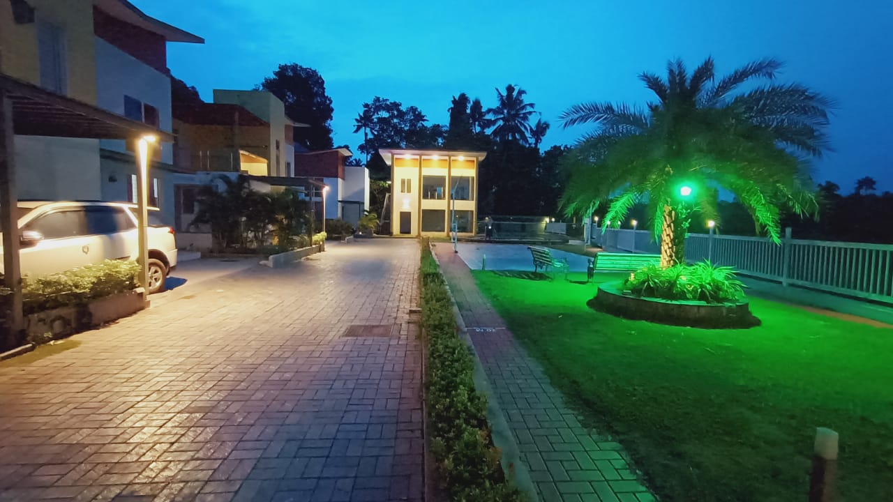 2BHK Semifurnished House 1400 sqft