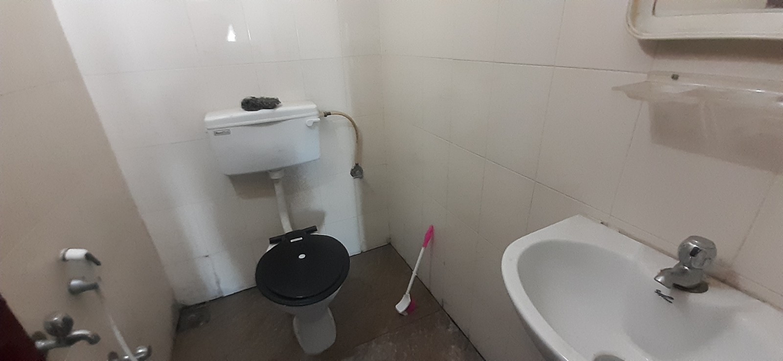 3BHK Semifurnished House1800 sqft in Kakkanad