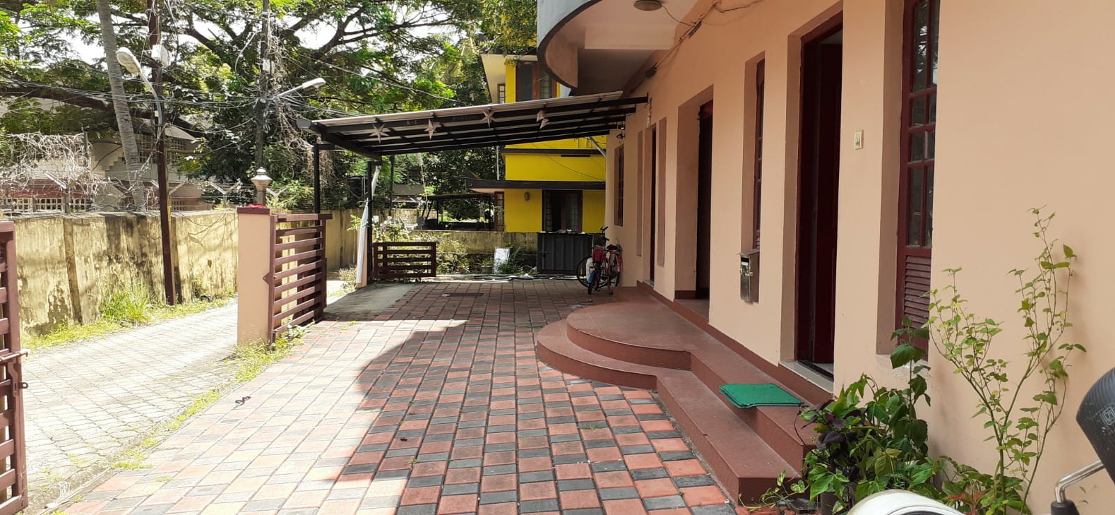 3BHK Semifurnished House1800 sqft in Kakkanad