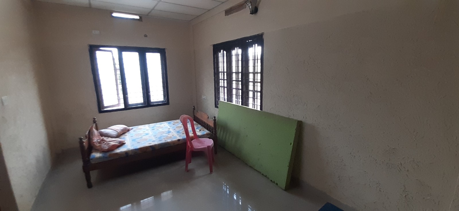 3BHK Semifurnished House1800 sqft in Kakkanad