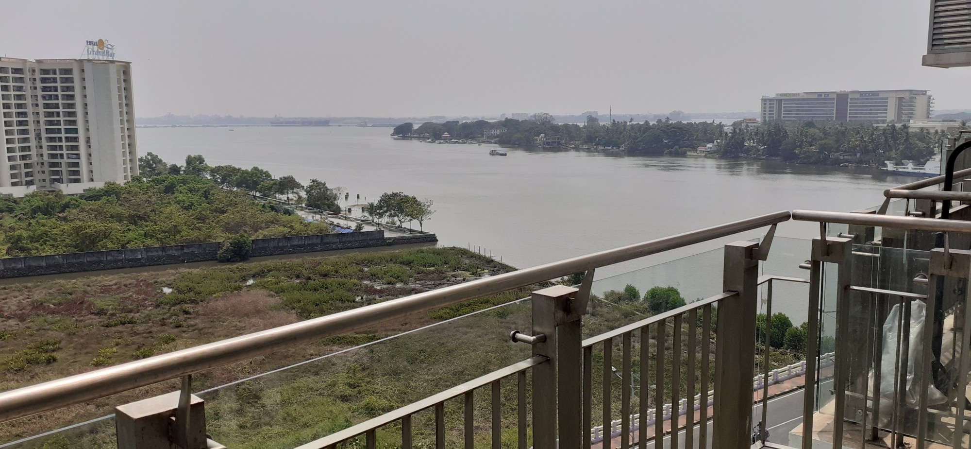 3BHK Semifurnished Flat in, 1300sqft