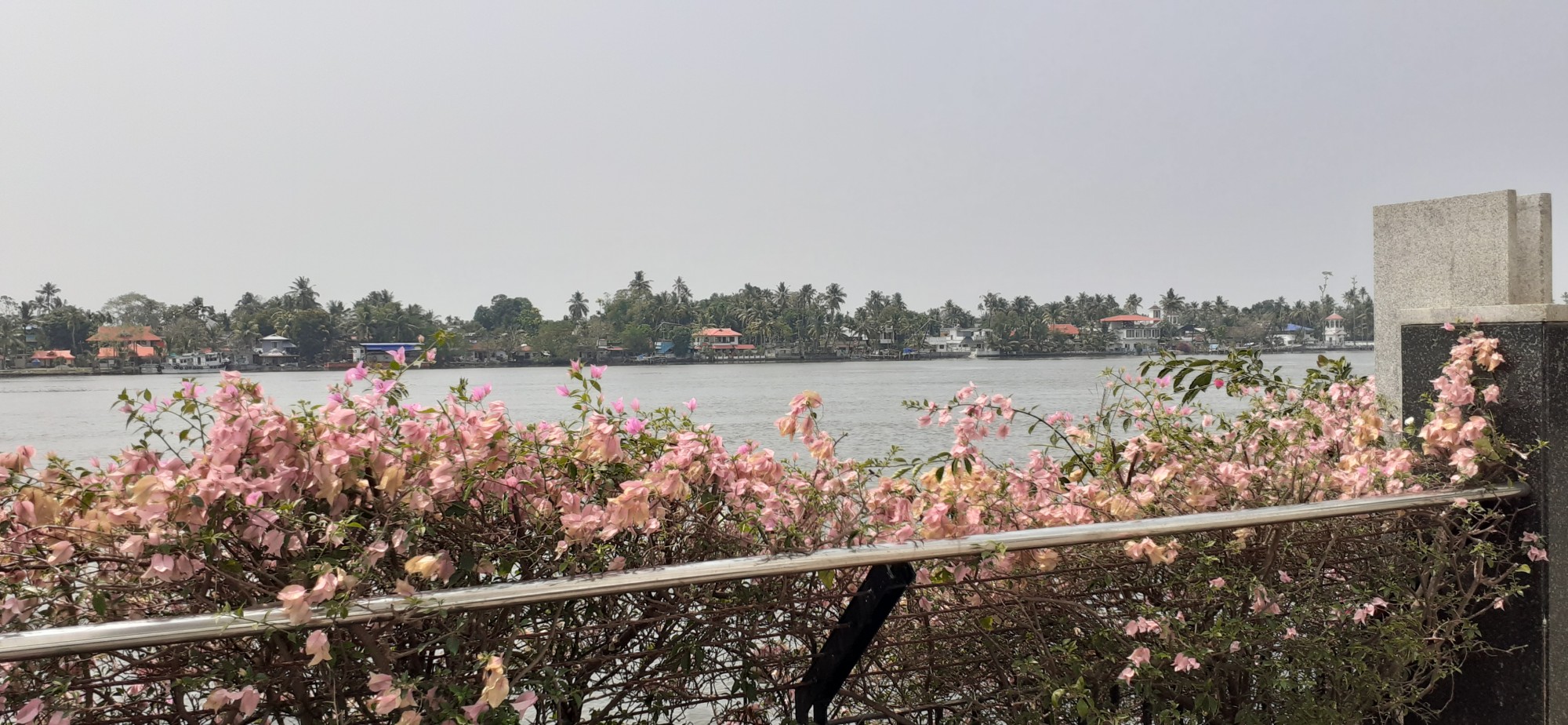 3BHK Semifurnished Flat in, 1300sqft