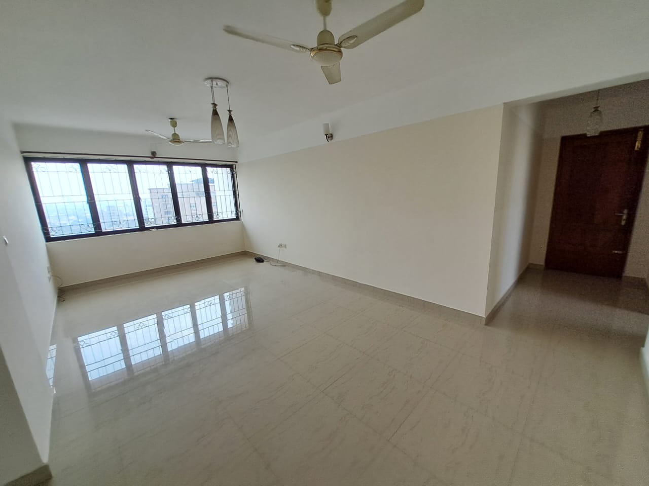 3BHK Semi Furnished Flat in Panampilly Nagar, Ernakulam,2240 sqft