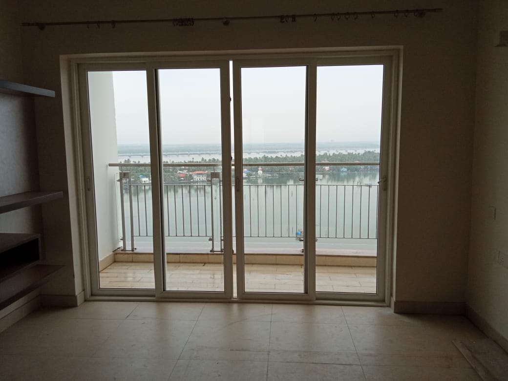 3BHK Semifurnished Flat in Marine Drive,Ernakulam.2100sqft