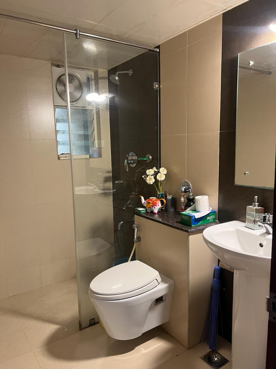 3BHK Semifurnished Premium Flat in Marine Drive, Ernakulam, 1800 sqft