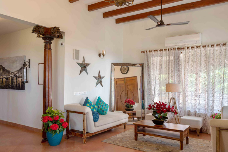4BHK Furnished Posh House with 35cents 6000sqft