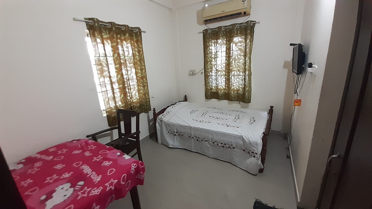 Single Room Accommodation Apartment 100sqft - for sale in Panampilly Nagar, Kochi ( Ernakulam ), Kerala