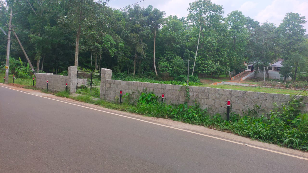 4BHK Semifurnished House2400sqft