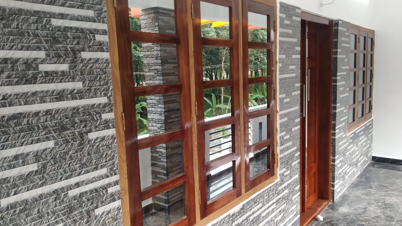 3 BHK Semifurnished Flat in Kaloor, 1115sqft
