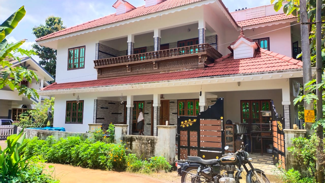 4BHK Semifurnished House 2250sqft - for sale in Ettumanoor Kottayam, Kottayam, Kerala