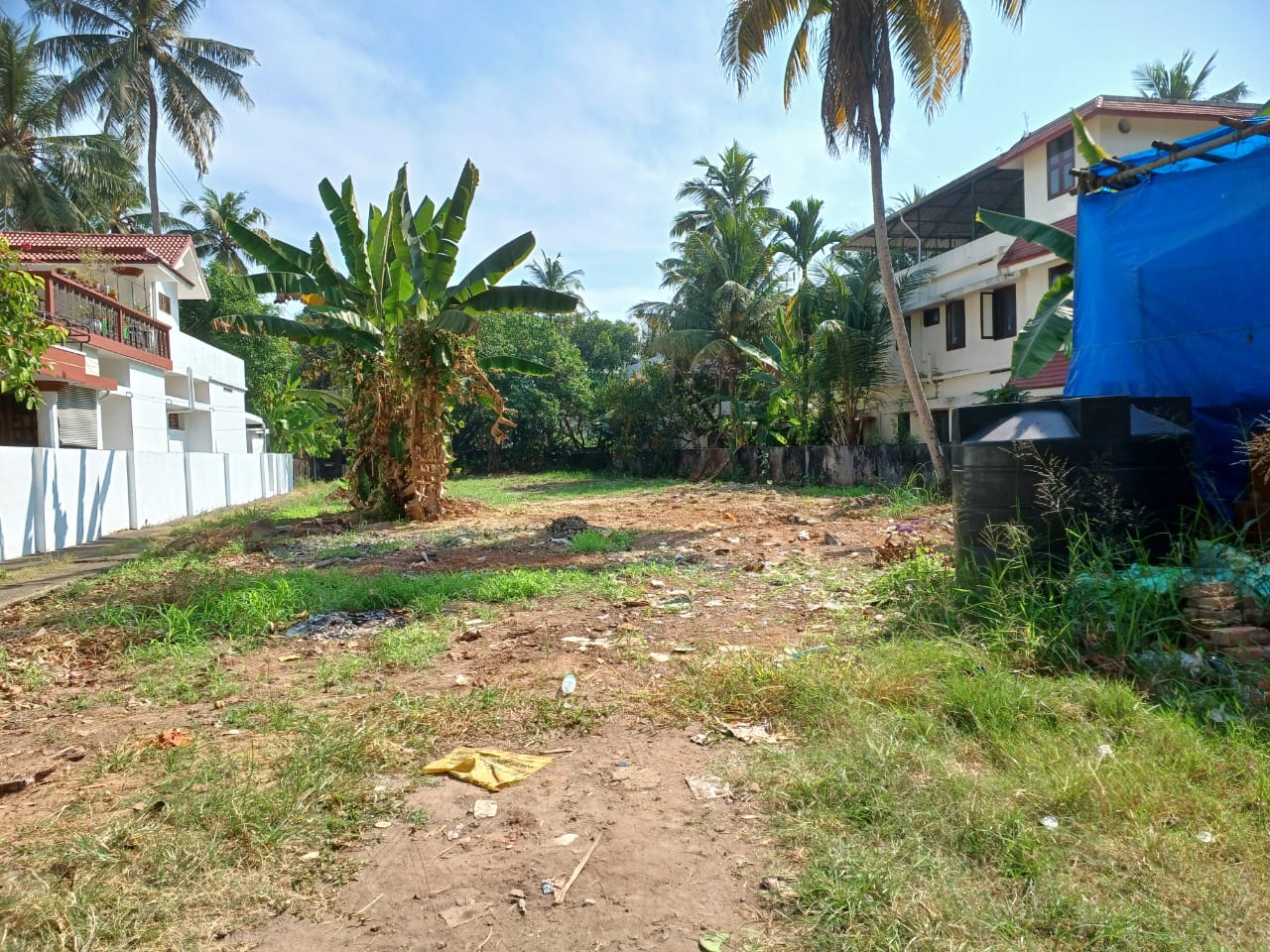 27 cents of Commercial/ Residential property in Kadavanthra